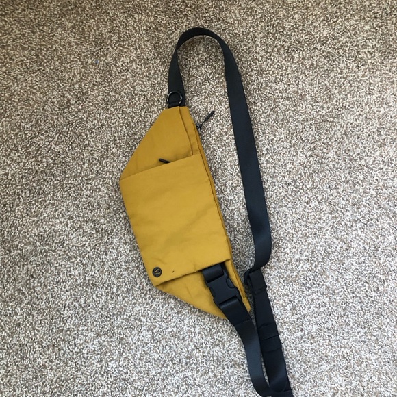 Lululemon Belt Crossbody - Picture 4 of 4